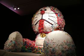 ���uTHE �h��������W OSAKA 2019�v�̓O�b�Y�ɃR���{�J�t�F���y�����I�̋L���T���l�C��