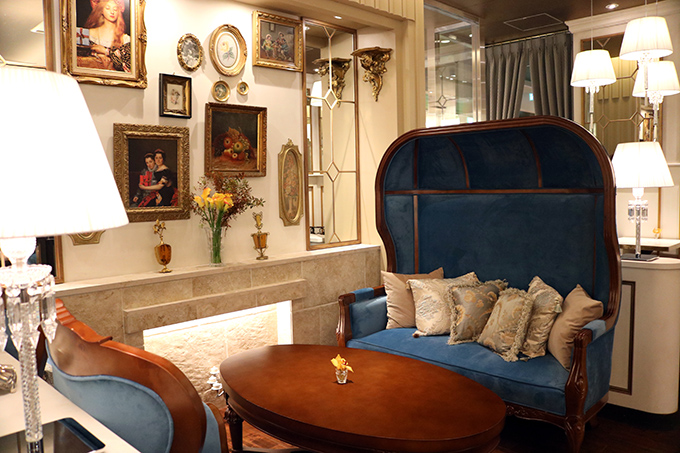 ���E�ςɐZ���J�t�F