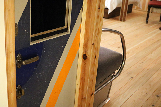 �}�j�A�b�N�ȓd�Ԃ̃p�[�c�T����