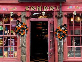 �H�̃��j�o�[�T���E�X�^�W�I�E�W���p������I���@�E�̃n���E�B�[���̋L���T���l�C��