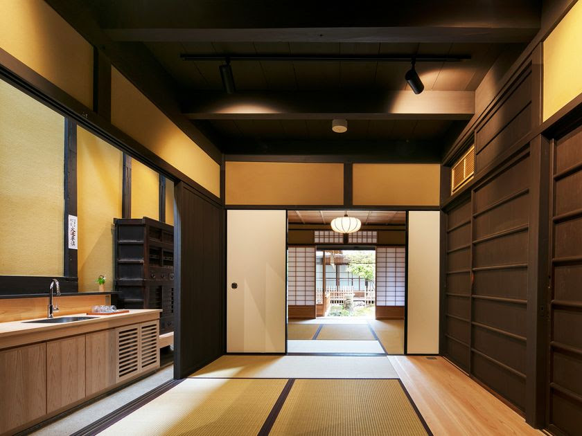 �M�d�ȕ������ő̌�����A��炷�悤�ȋ��s�؍�