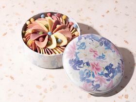 ���e��1��26������I�O�����X�^�E�G�L���[�g�e�قŃM�t�g�t�F�A���J�Â̋L���T���l�C��