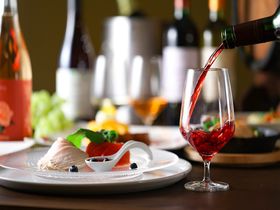 山梨ワイン飲み放題が秋のラインナップへ！ホテル新光で実りの秋を満喫の記事サムネイル