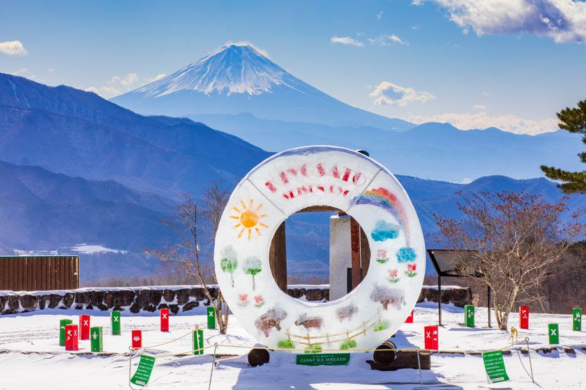 �n����O�Ɍ��ɍs�������I�����ő勉�̕X�̃��[�X