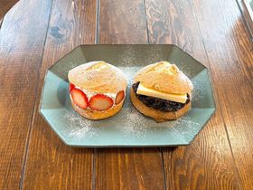 �n���ň������ÐH������I���c���̐l�C�J�t�F�ɉw�ɃX�C�[�c���a��