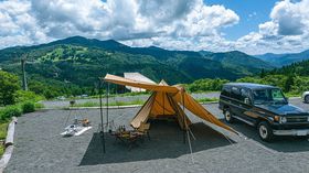 ƃLvI򕌁uAlpen Outdoors ƂtB[hvcƃX^[g̋LTlC
