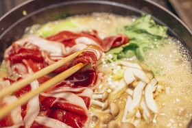 ���A���OK�I���ɁuGLAMP CABIN �����΁E�O�g�R�v�ɃT�E�i�L���r�����V�o��̋L���T���l�C��