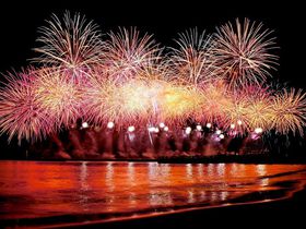場所取り不要！ゆとりろ熱海が花火大会専用観覧席＆送迎付きプランを販売中のサムネイル