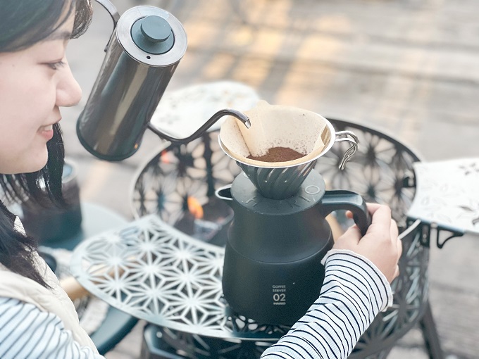 ���R�̒��Ń��g���[�g�̌��I�y�b�g��p���B������݉�