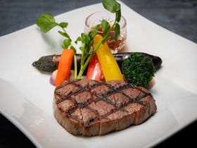 プラス2,000円で特選牛ステーキ付き！ホテルグリーンプラザ箱根のWEB限定プレミアム宿泊プランのサムネイル