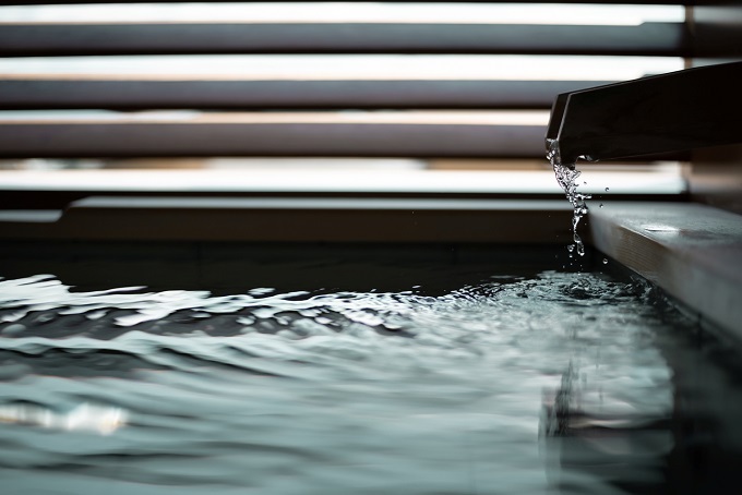 �S�����I�V���C�t���I��l�̖������Ԃ��y���ރX�e�C