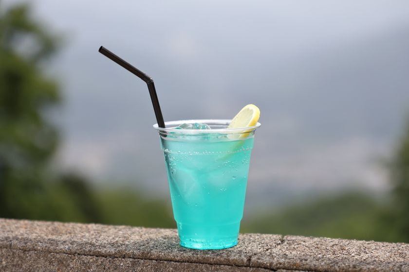 ��i���y���߂�x���`���I�ʐ^�f���o�b�`���̃h�����N���o��