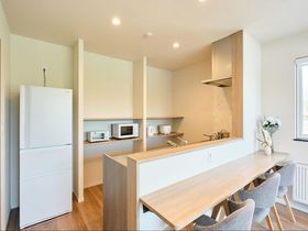 1ݐ؁IxǖɐVȖ{݁uShikauchi FuranovI[v