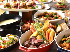 ホテル京阪 ユニバーサル・タワーで楽しみたい！冬の特別なディナービュッフェのサムネイル