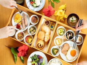 朝から沖縄料理！ホーム・ステイ・ユミハ沖縄の「琉球モーニングボックス」に注目のサムネイル