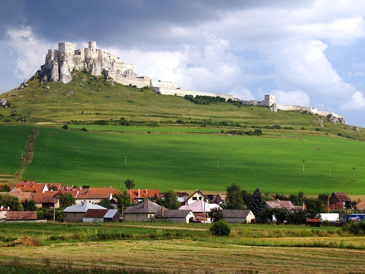 スロバキアの世界遺産「スピシュ城」とは