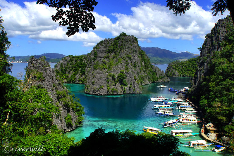 神々の楽園！フィリピンの秘境コロン島でアイランドホッピング