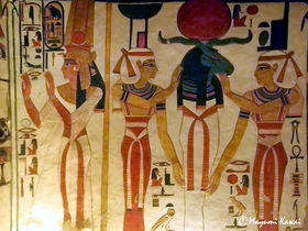 三千年の時を超えた色彩！古代エジプト最高峰・ネフェルタリの墓