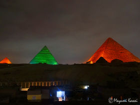 宿からお得に無料鑑賞も！エジプトピラミッド「音と光のショー」