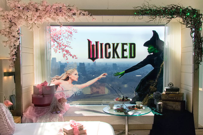 ̐EɖvIXeCvuWICKED Stay in Prince Galleryv