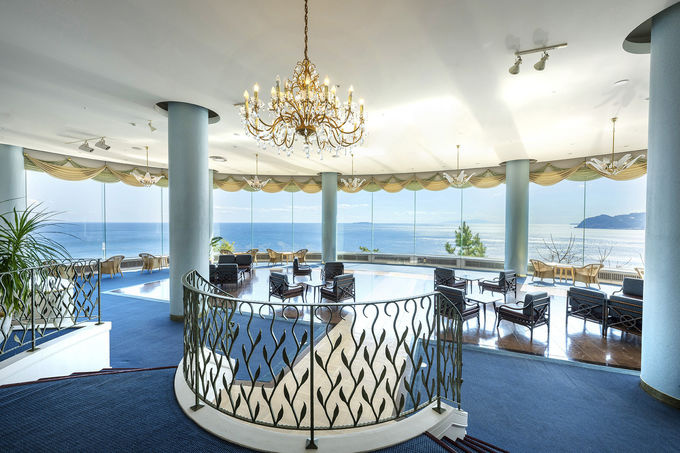 1���ځF�I�[�V�����r���[�̋q���Ɛ�i���E���W�ł��낮�D��ȂЂƂƂ�