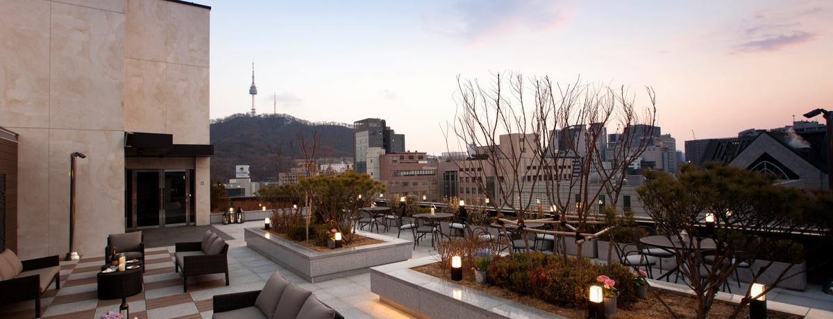 \EuG2 HOTEL Myeongdongv͗nQ[tgbvo[