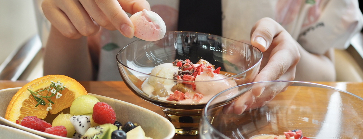 �s�[�`�����[�O���g�Ńp�t�F���̌����I�R�����b�h���E���ẴX�C�[�c�r���b�t�F