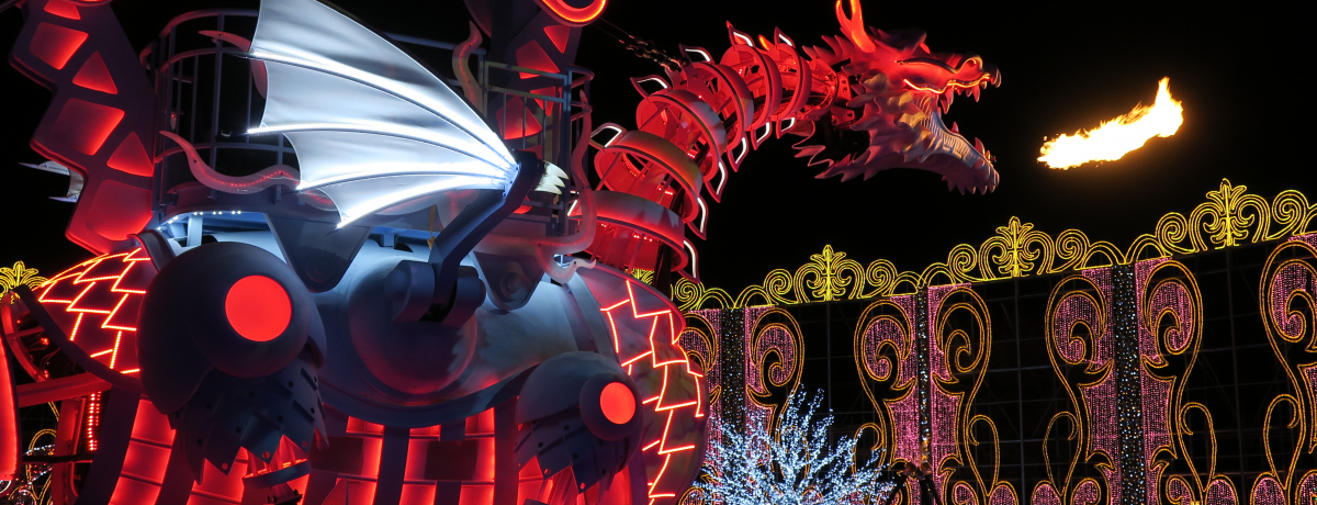 �n�E�X�e���{�X�̃C���~�͌������ځI���𕬂����̃h���S�����{�b�g�����o��