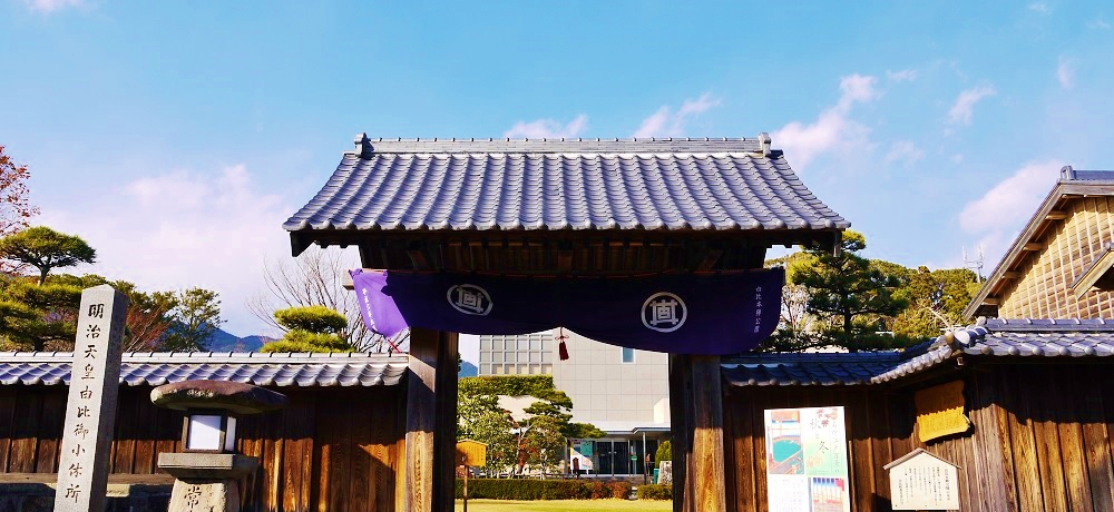 �]�ˎ���̖ʉe�c�铌�C���h�꒬��������I�É����u�R��h�v