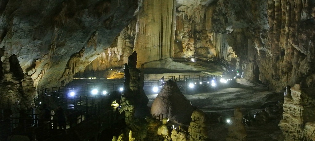 fnꉤ̂悤HxgiEtHjPoŔ͂̓AT