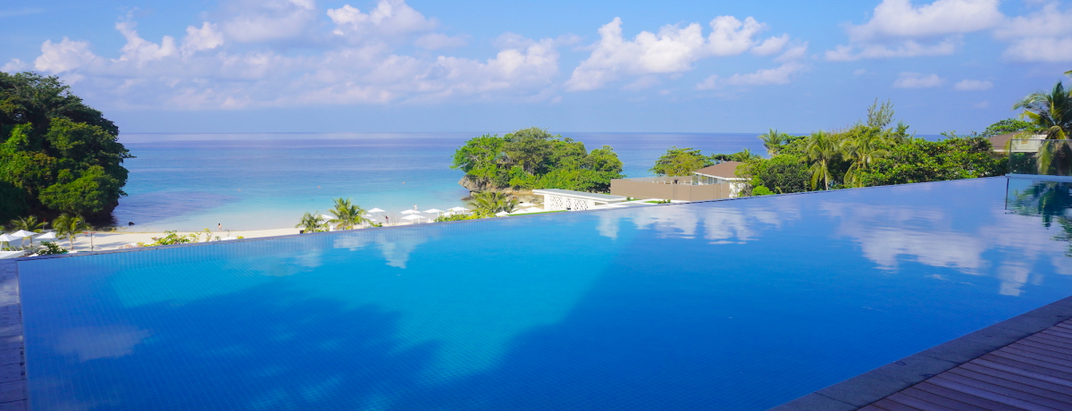 ���E�̃x�X�g�r�[�`�����\�I�t�B���s���E�{���J�C���̃N�����]���X�e�C