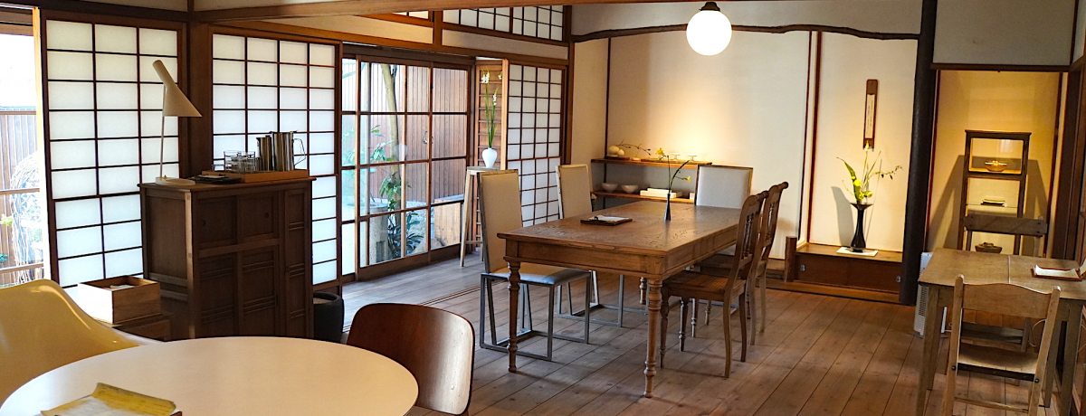 �����ɂӂƌ����L���E�����炵���n�C�Z���X�ȉB��ƂR�X��