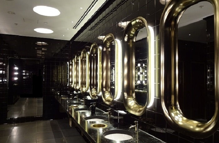 �����h���̏ے��E�e���Y�����]�I�u�V�[�R���e�i�[�Y�v�z�e��