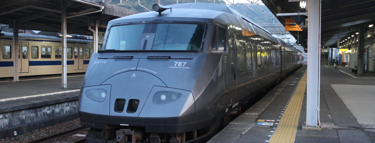 �啪�{�茧���E�e�w��ԂŔ鋫�w������`JR���L�{�����B�����