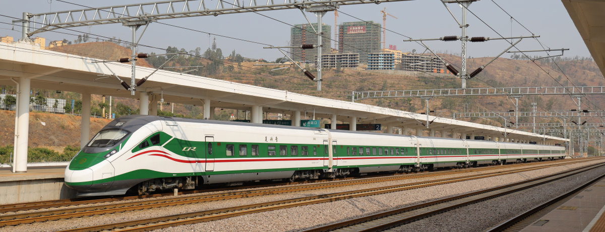 �����S�H���A��̗��`�����_��Ȃ̐�i�R�x���[�J�����ɏ�낤�I