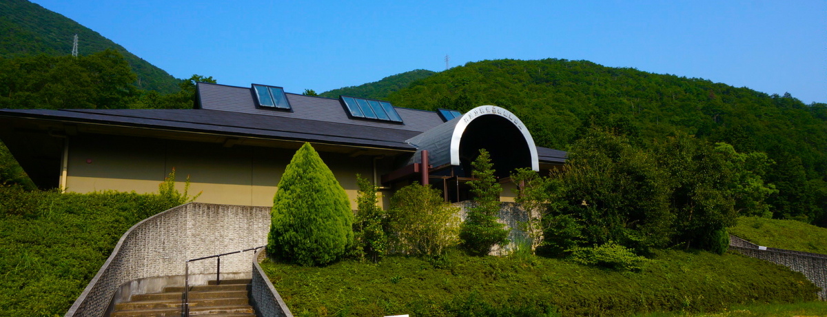 �O�g�Ă̂ӂ邳�Ƃ�������`�`���H�|�̑�����������O�g�R�̗��`