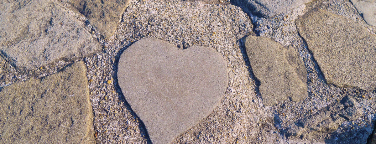 ���O���o�[�Z����E��Y�ցI�O���o�[���ōK���̃n�[�g��T���I