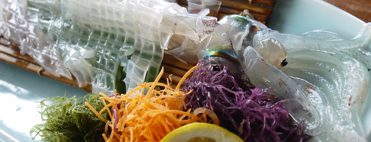 �Ďq�̃C�J�͈�N�����{�I�f��E���l�̃��P�n�u�����{�Ɩ{�X�v