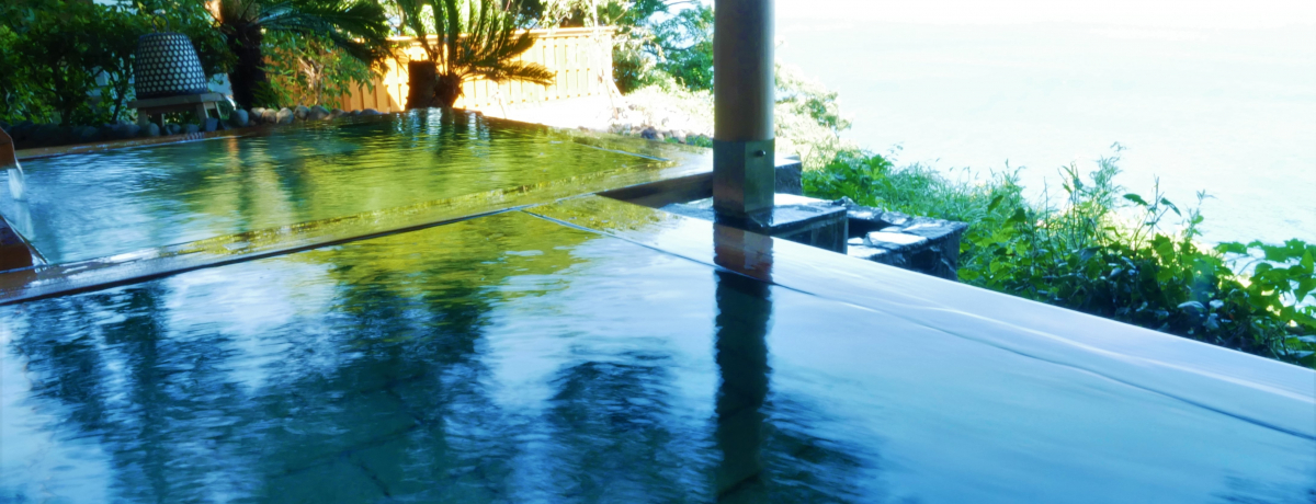 �ɓ��u�g��CAREN�v�͏��q���L�O���ɉ߂����������ʂȏh