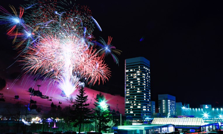 �j�I60���N�u�c��X�L�[��v�Ńr�b�O�}�E���e�����G���^�[�e�C�������g���]�[�g�𖞋i