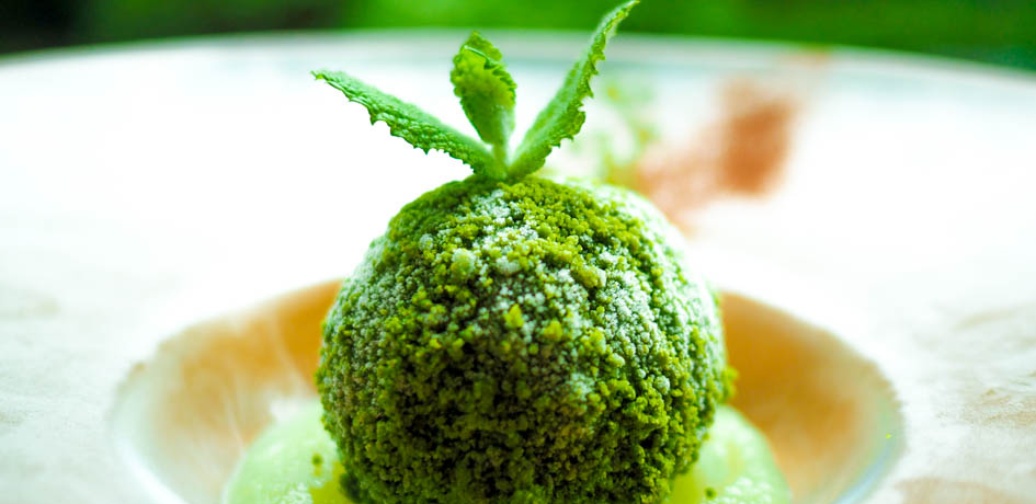 ���샊�]�[�g�Ƒۂ��O�㖢���̃R���{�I�������k���z�e���Ŗ����̃��t���t�̌���