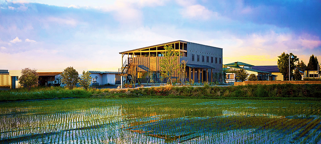 �R�`�̔��������Ƃ��₩�Ɍq����ŐV�z�e���uHOTEL SLOW VILLAGE�v