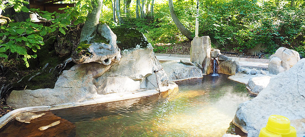 �铒�Ȃ̂ɕs�ւ��[��!?����E�J���R�̗΂������鉷��A�J�������I�V���C