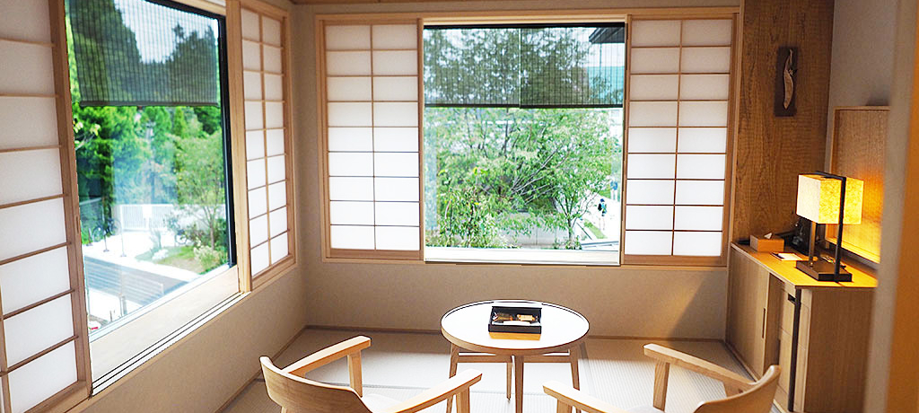 ���k��ɉ��򗷊ق��I�u�R���ʓ@ ��c�v�ŕʐ��E�̖�����̊�