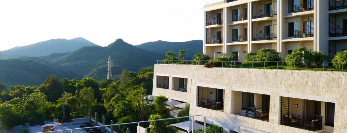 �U�E���b�c�E�J�[���g������ŁA���R�̖����ɕ�܂�ă����b�N�X�I