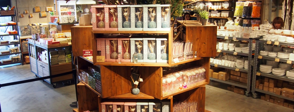 ܂hɒቿiGݓXI[vIuAWESOME STOREv