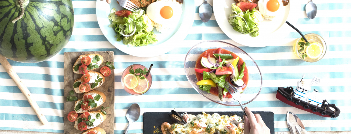 SNSft@~X!?u100{̃Xv[ FUTAKOTAMAGAWAv