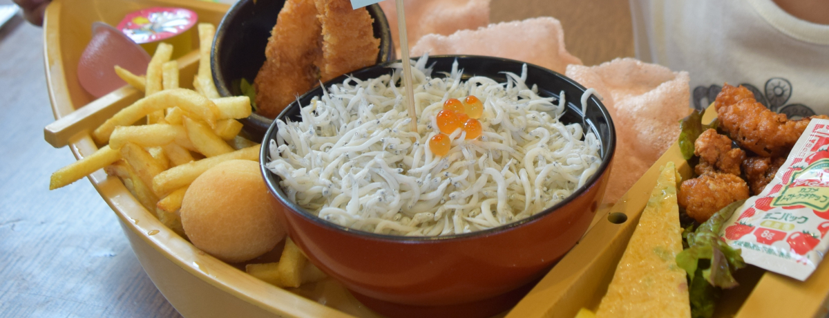 �q�A��]�m���ό��ɂ��I�l�C�X�u���炷�≮�Ƃт�����v�͂��q�l�����`�������I