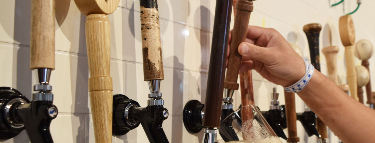 xCX^[YIWir[IuTHE BAYSvlX^WAאڃJtFŃ`