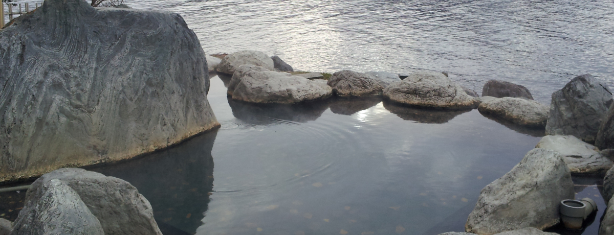 ���ΘH�΂̖쓒�̒��ł��P�Ԑl�C�I�ΖʂƓ����ڐ��ɂȂ�R�^������I�V���C!!